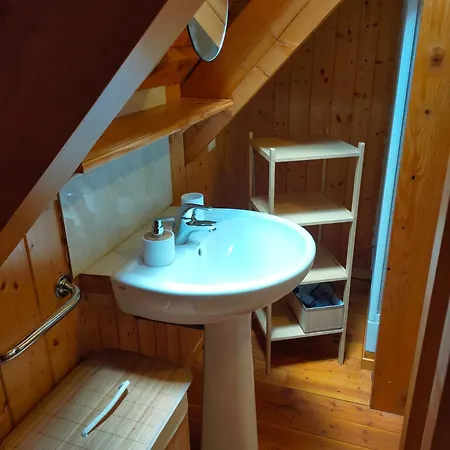 Chalet Le Saintantheme / Praboure *